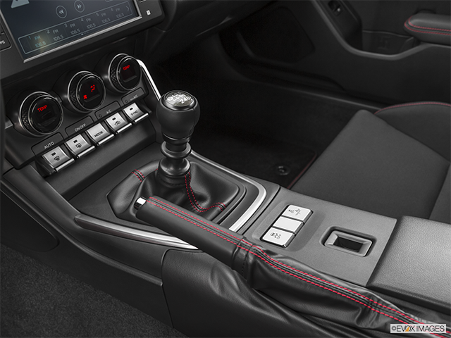 2023 Subaru BRZ | Gear shifter/center console