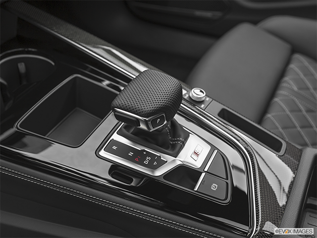 2024 Audi S4 | Gear shifter/center console
