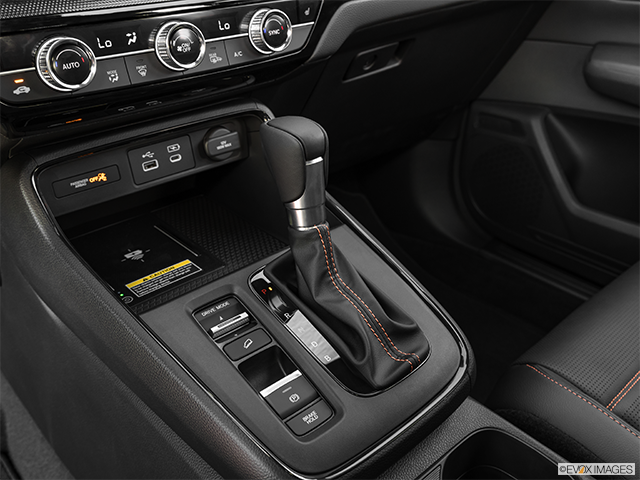 2023 Honda CR-V | Gear shifter/center console