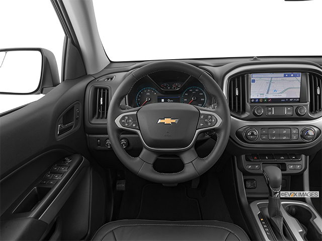 2022 Chevrolet Colorado | Steering wheel/Center Console