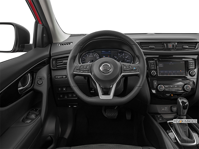 2022 Nissan Qashqai | Steering wheel/Center Console
