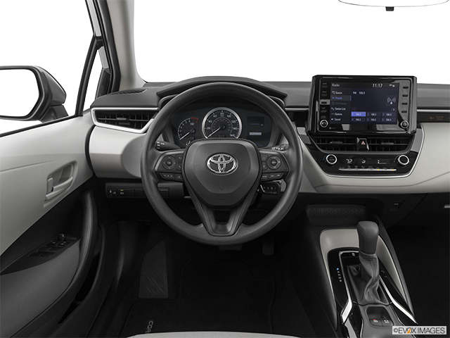 2022 Toyota Corolla | Steering wheel/Center Console