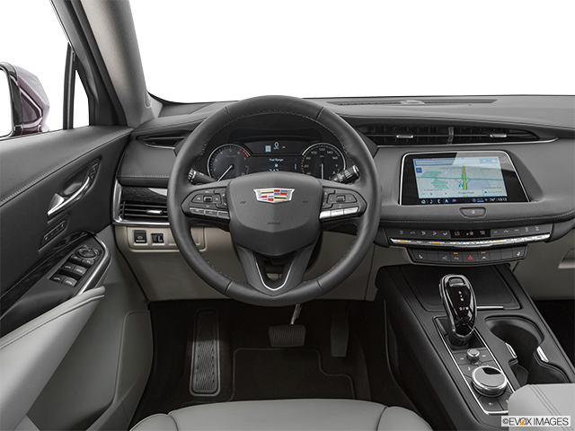 2022 Cadillac XT4 | Steering wheel/Center Console