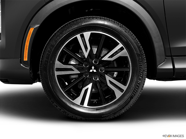 2024 Mitsubishi Eclipse Cross | Front Drivers side wheel at profile