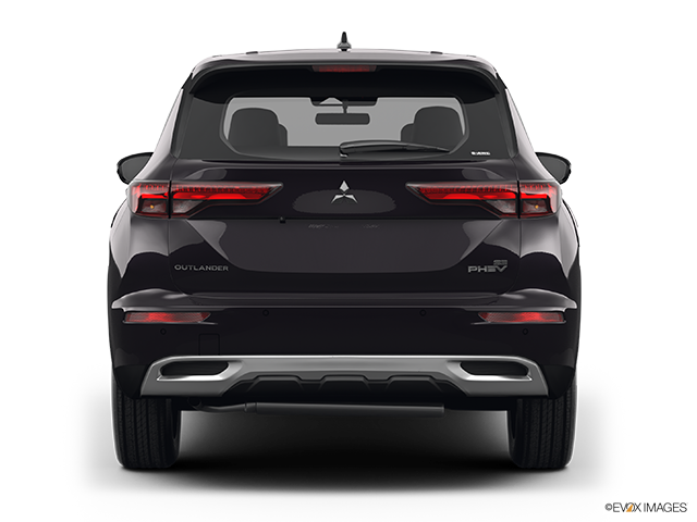 2023 Mitsubishi Outlander PHEV | Low/wide rear
