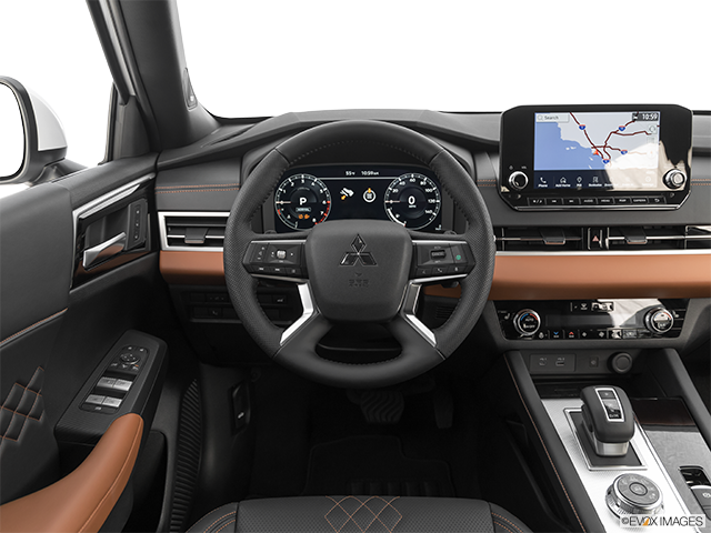 2023 Mitsubishi Outlander | Steering wheel/Center Console