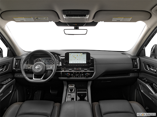 2023 Nissan Pathfinder | Centered wide dash shot