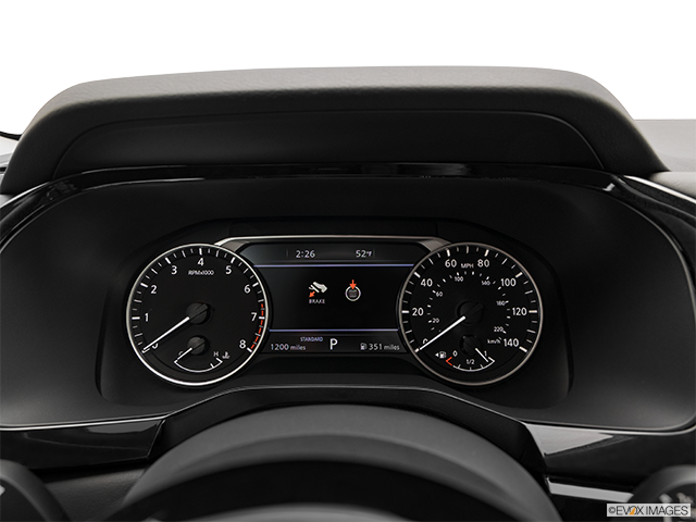2023 Nissan Pathfinder | Speedometer/tachometer