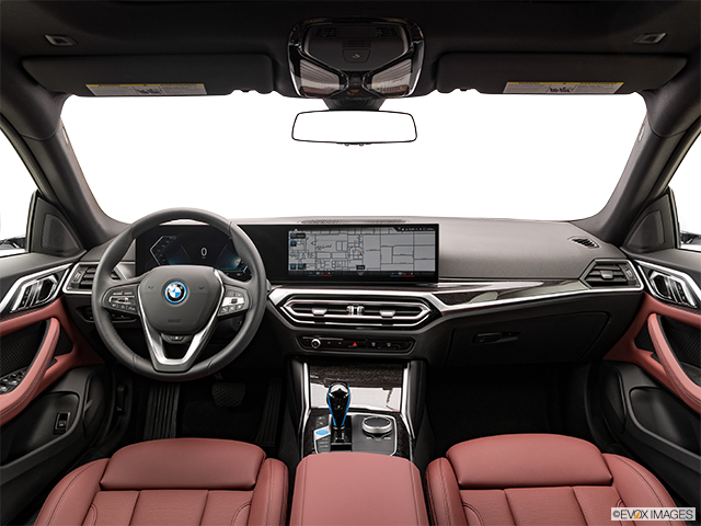 2024 BMW i4 | Centered wide dash shot