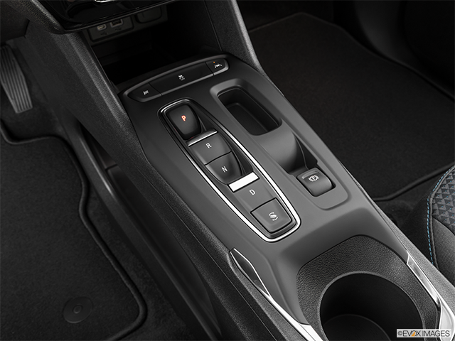 2023 Chevrolet Bolt EV | Gear shifter/center console