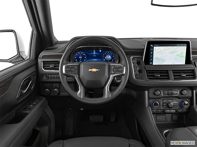 2023 Chevrolet Suburban | Steering wheel/Center Console
