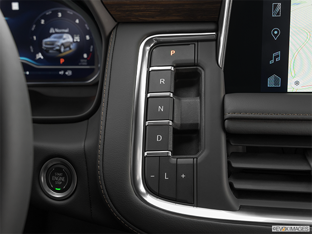2023 Chevrolet Suburban | Gear shifter/center console