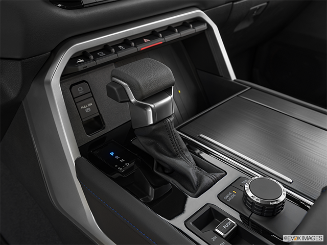 2023 Toyota Tundra | Gear shifter/center console