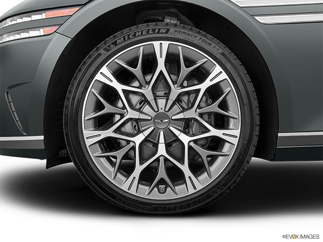 2023 Genesis G90 | Front Drivers side wheel at profile