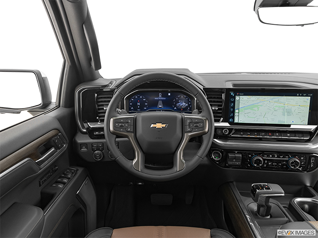 2023 Chevrolet Silverado 1500 | Steering wheel/Center Console