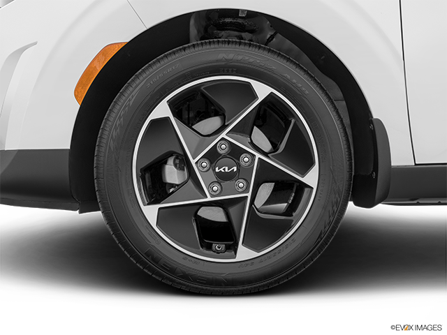 2023 Kia Soul | Front Drivers side wheel at profile