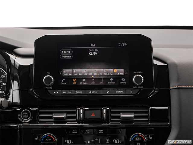 2023 Nissan Pathfinder | Closeup of radio head unit