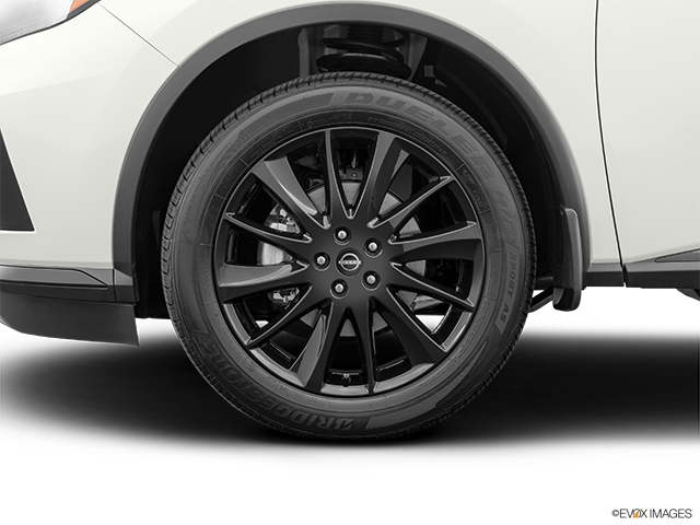 2023 Nissan Murano | Front Drivers side wheel at profile
