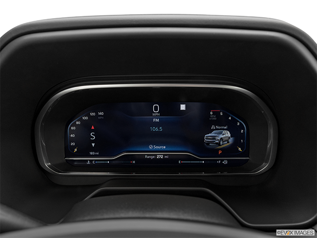 2023 Chevrolet Tahoe | Speedometer/tachometer