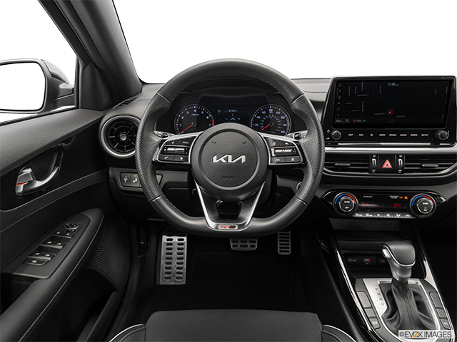 2023 Kia Forte | Steering wheel/Center Console