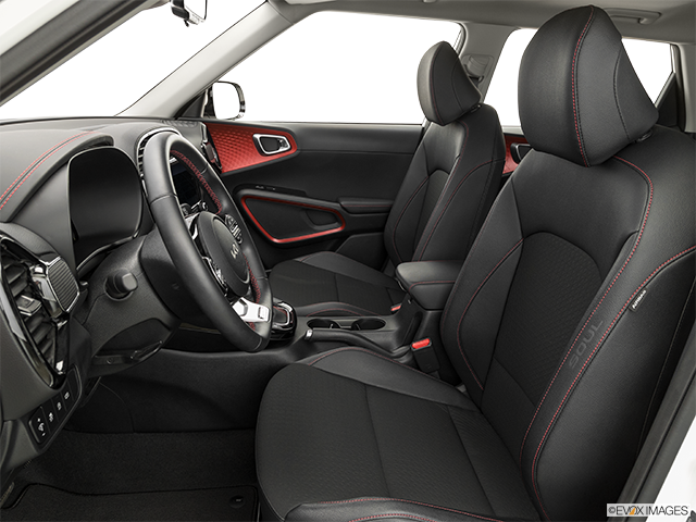 2023 Kia Soul | Front seats from Drivers Side
