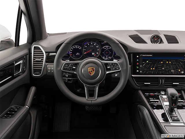 2023 Porsche Cayenne | Steering wheel/Center Console