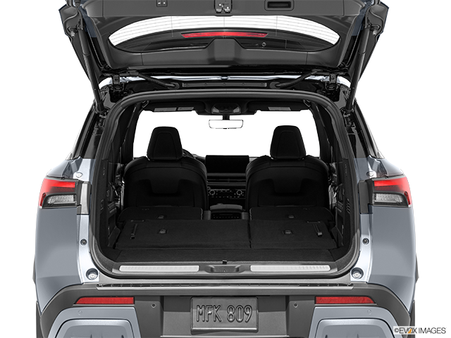 2023 Infiniti QX60 | Hatchback & SUV rear angle