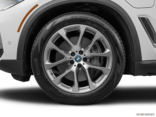 2023 BMW X5 | Front Drivers side wheel at profile