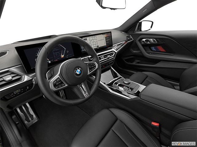 2024 BMW Série 2 | Interior Hero (driver’s side)