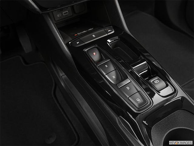 2023 Chevrolet Bolt EUV | Gear shifter/center console