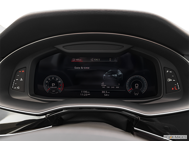 2023 Audi Q8 | Speedometer/tachometer