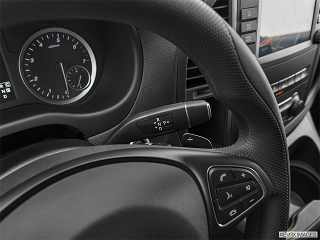 2023 Mercedes-Benz Metris Passenger Van | Gear shifter/center console