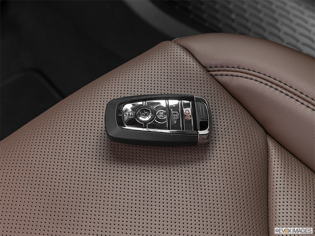 2025 Lincoln Nautilus | Key fob on driver’s seat