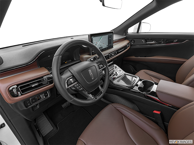 2025 Lincoln Nautilus | Interior Hero (driver’s side)
