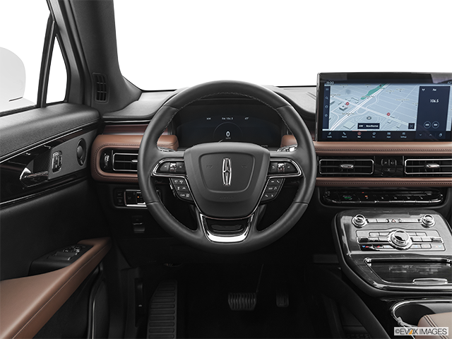 2025 Lincoln Nautilus | Steering wheel/Center Console