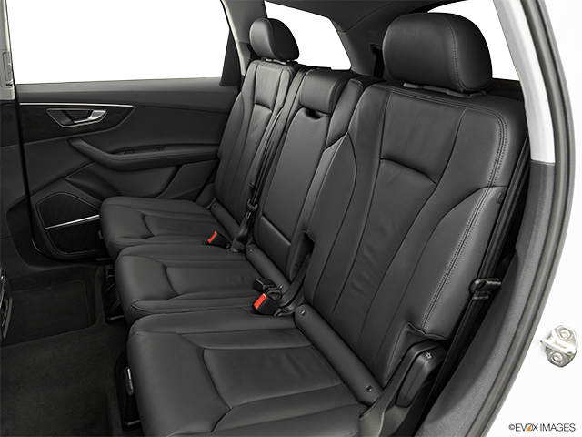 2024 Audi Q7 | Rear seats from Drivers Side