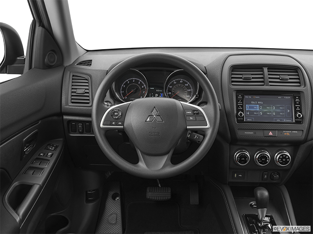 2023 Mitsubishi RVR | Steering wheel/Center Console