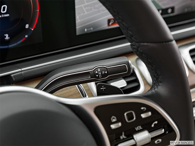 2024 Mercedes-Benz GLE | Gear shifter/center console
