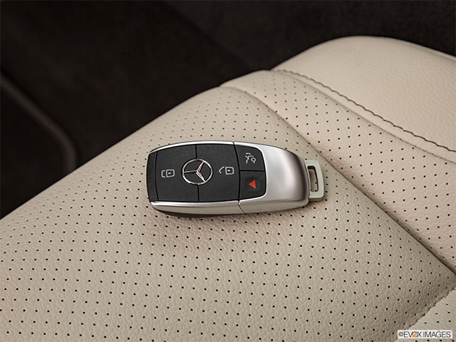 2023 Mercedes-Benz GLE | Key fob on driver’s seat