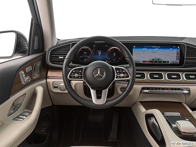 2024 Mercedes-Benz GLE | Steering wheel/Center Console