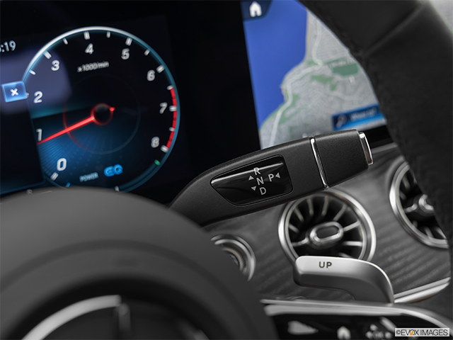 2023 Mercedes-Benz AMG GT | Gear shifter/center console