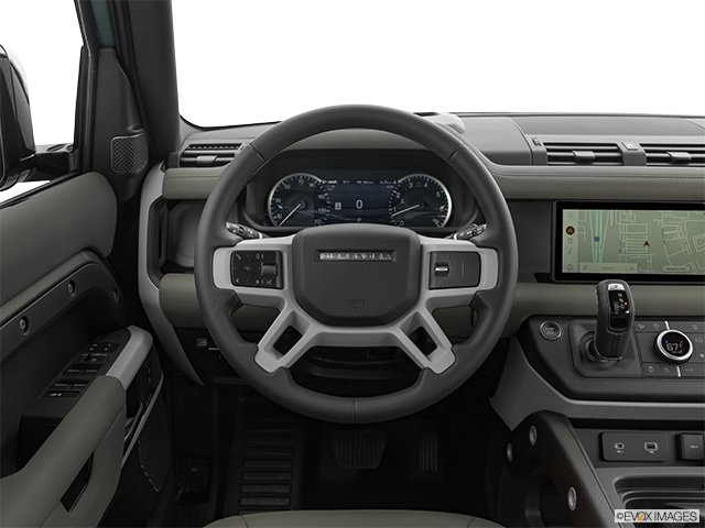 2024 Land Rover Defender | Steering wheel/Center Console