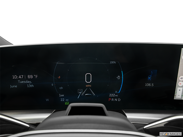 2023 Cadillac LYRIQ | Speedometer/tachometer
