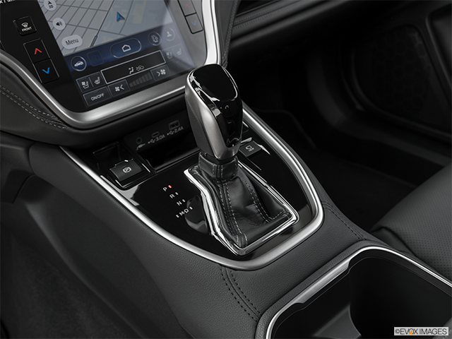2024 Subaru Outback | Gear shifter/center console