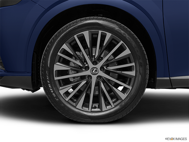 2023 Lexus RX 350h | Front Drivers side wheel at profile