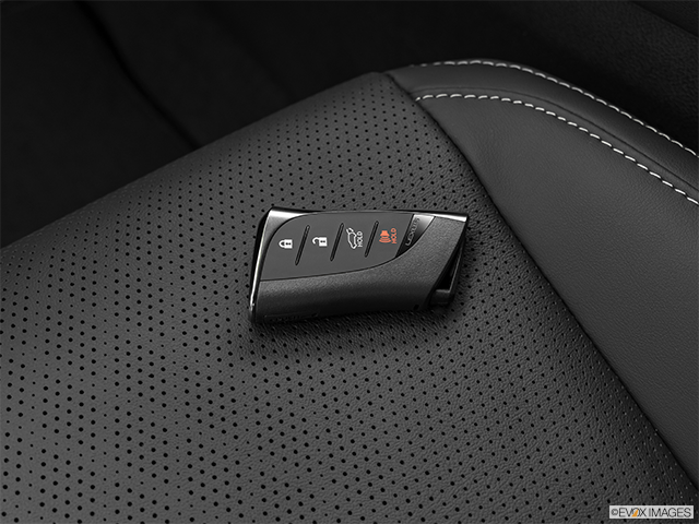 2024 Lexus RX 350h | Key fob on driver’s seat