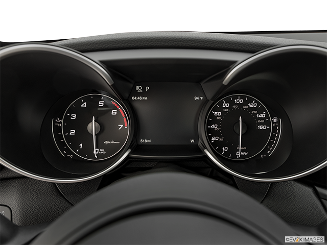 2023 Alfa Romeo Giulia | Speedometer/tachometer