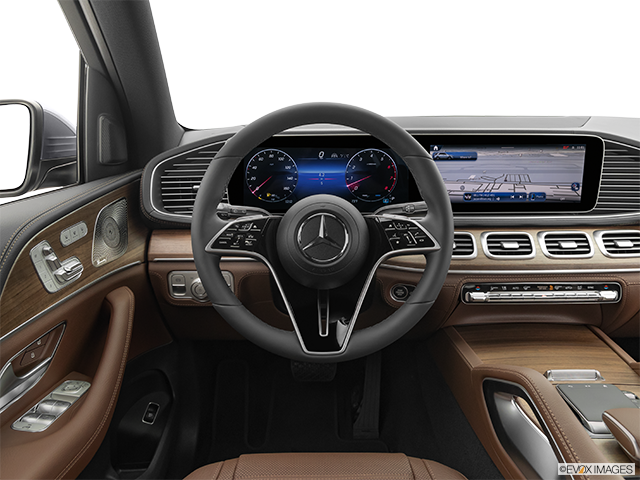 2024 Mercedes-Benz GLE | Steering wheel/Center Console