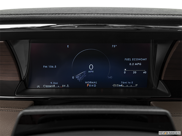 2024 Lincoln Navigator | Speedometer/tachometer