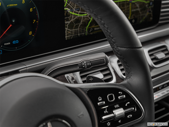 2023 Mercedes-Benz GLE | Gear shifter/center console
